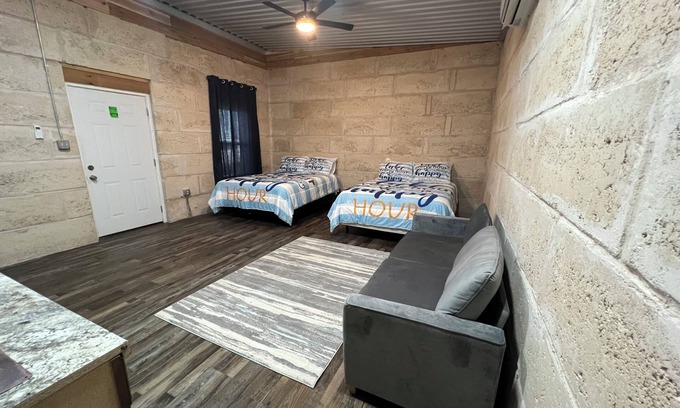 Fluvanna House | Enjoy Lake Alan Henry in Justiceburg Texas in one of our 5 Bungalows