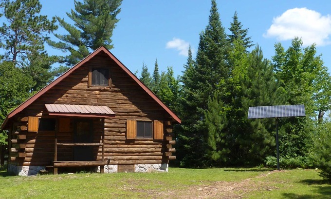 Crystal Falls Cabin | Enjoy nature and get away from it all!