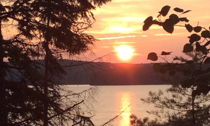 Jefferson House | Enjoy Stunning Sunsets From The Deck Of This Family Friendly Lakefront Home.