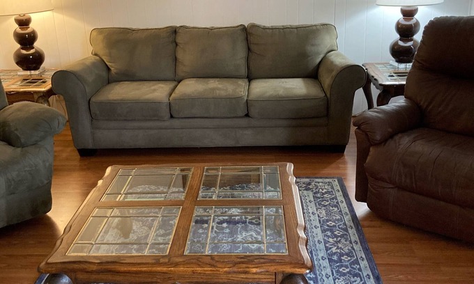 Clatskanie House | Enjoy the peaceful solitude of this Country Getaway near Beaver PGE Plant.