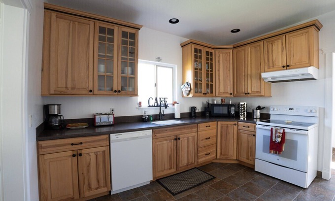 Clatskanie House | Enjoyable 3-bedroom house with WiFi in charming Westport