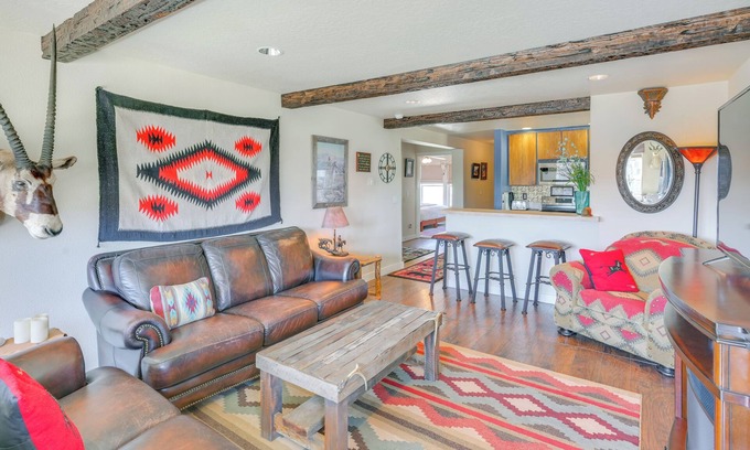 Ennis House | Ennis Vacation Rental w/Balcony: Walk to Downtown