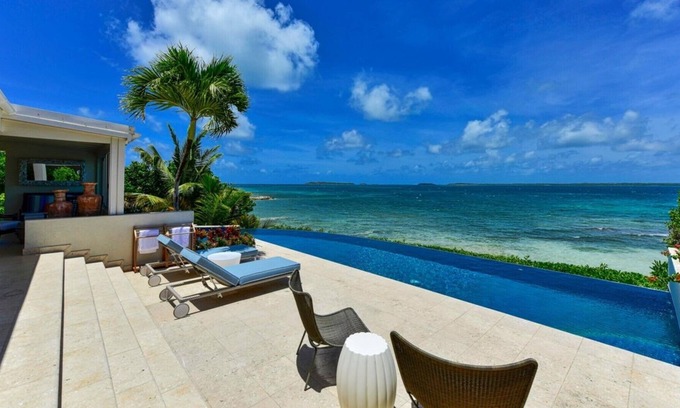 Long Island Villa | *Enquire Today - Specials available. Stunning 4 bedroom beachfront villa in Jumby Bay
