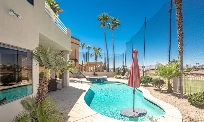 Residential Estates House | Entertainers dream with all the amenities!