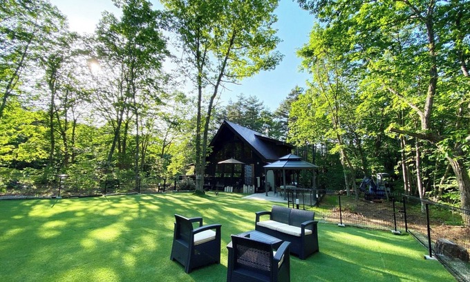 Tsumagoi House | Entire building available for rent pets allowed VILLA Mori no Wankororin/Agatsumagun Gunma