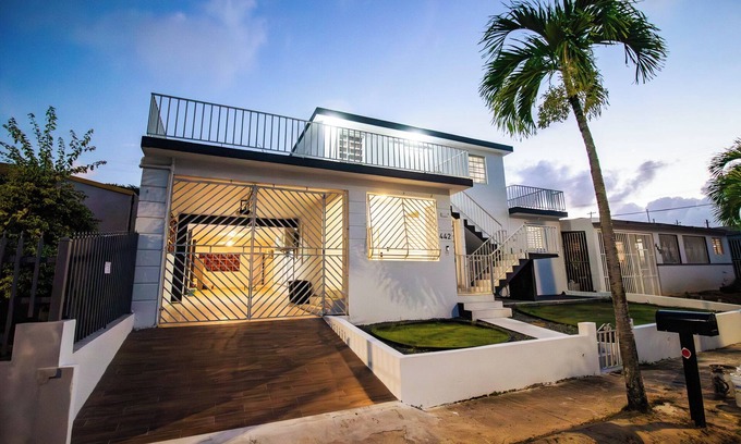 Rio Piedras House | Entire Home in San Juan - Fits 10