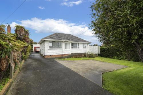Mount Wellington House | Entire House in Mt Wellington, Central Auckland