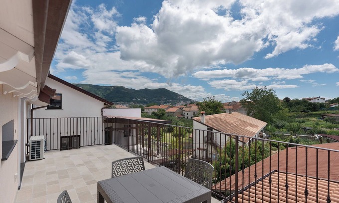 Bomerano Apartment | Entire Residence with 3 Apartments, Mountain View, Wi-Fi and Air Conditioning