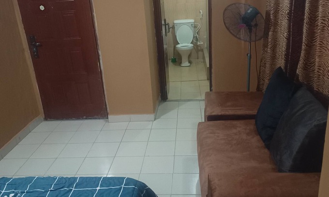 Ojodu Apartment | Entire, spacious, furnished 3beds en-suite, as holiday let with BrausengDelight