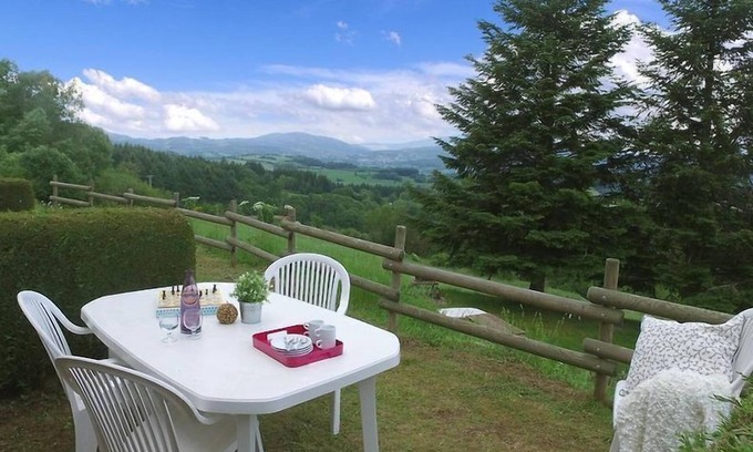 Loire Forez Agglomeration Condo | Entre Loire & Puy-de-Dôme | T2 + Accès piscine