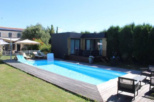 Tonnay-Charente Villa | Entre Piscine et Mer