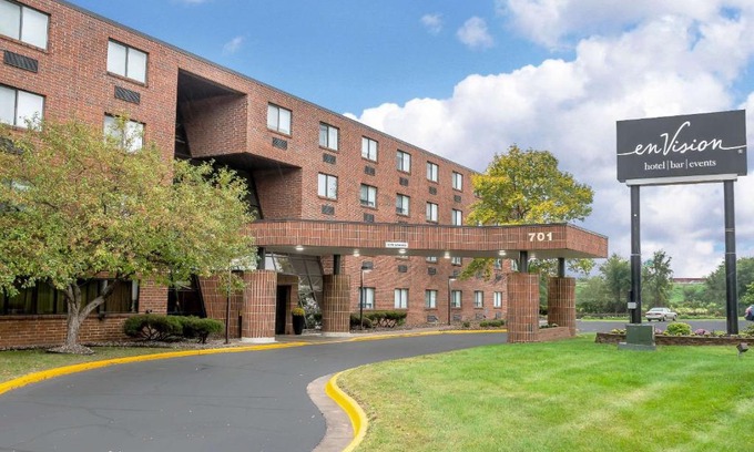 South St. Paul Hotel | enVision Hotel Saint Paul South