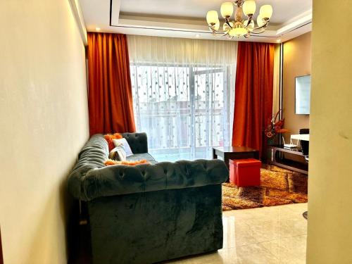 Nairobi West Apartment | Enzi Heights Apartments - Cozy 1 bedroom near Eka Hotel, Pool, Gym, Lift