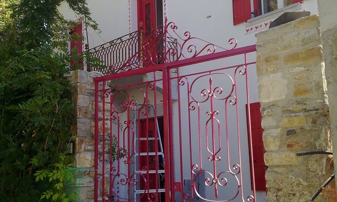 Horto Apartment | Epavli Sofia Horto 5 min. walk to the sea, 1st floor apartment