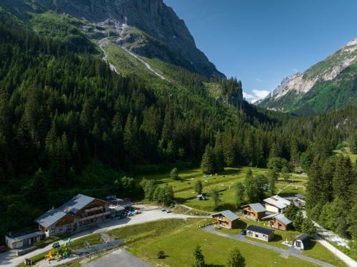 Pralognan-la-Vanoise Hotel | Epicéa Lodge Hôtel et Camping