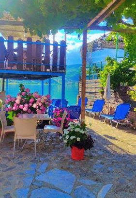Lin Bed & Breakfast | ERDA LAKESIDE Guesthouse
