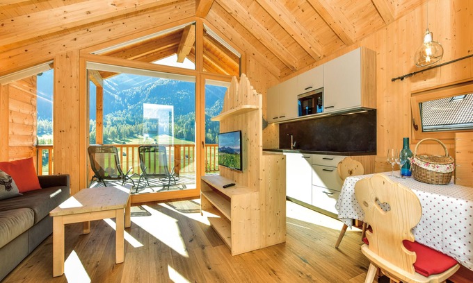 Sesto Ski Chalet | Erlebe Bergidylle im Stabingerhof. Chalet
