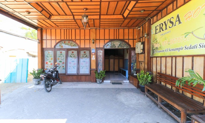 Sedati House | Erysa Hotel