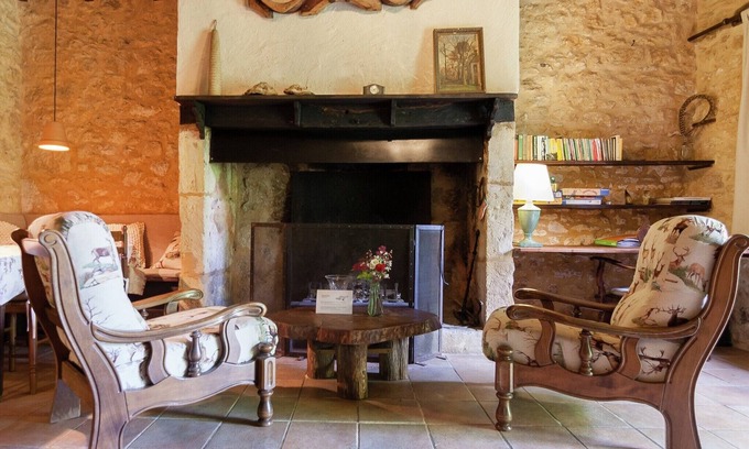 Les Eyzies Cottage | Estate in Dordogne near Sites