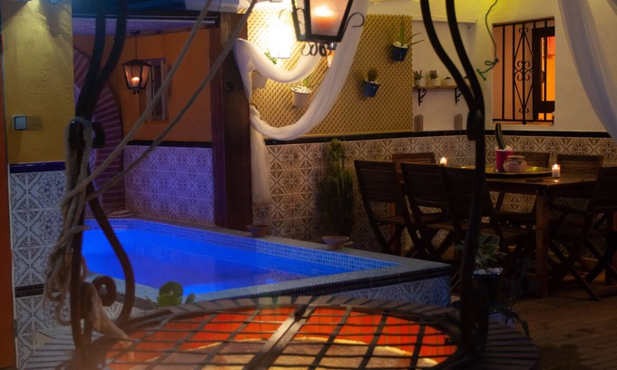Villanueva de los Castillejos Cottage | Casa ca l'isabel Spa, family (full rental)