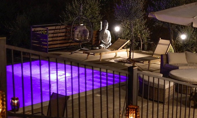 Politiko Villa | Escape, breathe, rejuvenate: Mountain bliss, sea salt allure