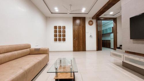 Palsana Villa | Escape house