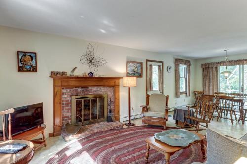 Dennis House | Escape in Dennis
