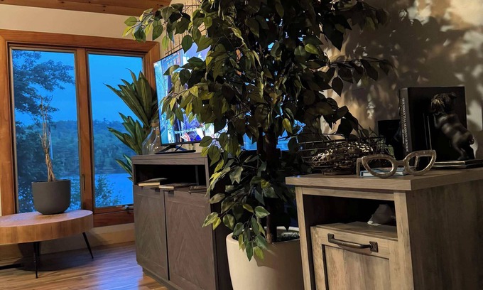 Baileyville House | Escape to Bear Cove: Your Cozy Lakeside Getaway on Meddybemps Lake! π²ποΈ