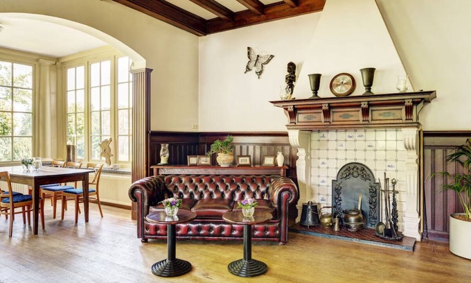 Berg en Dal Hotel | Escape to Charming Retreat! Room with Terrace, Near Vibrant Nijmegen City!