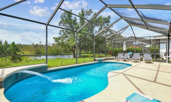 Sunset Lakes House | Escape To Paradise. 2946 Sunset Vista