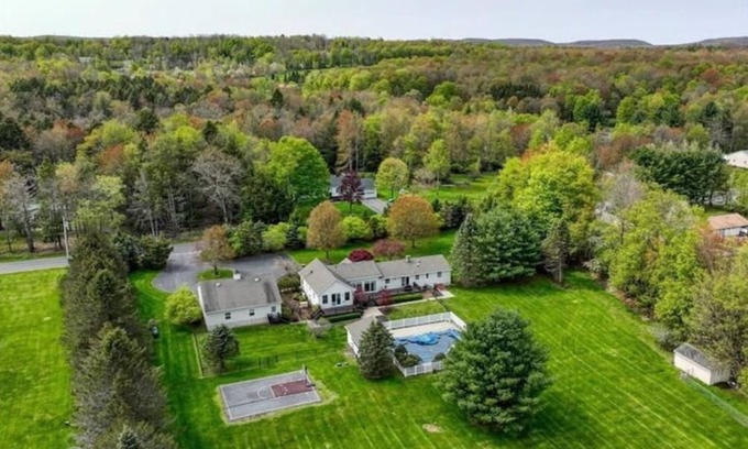 Liberty House | Escape to the Catskills