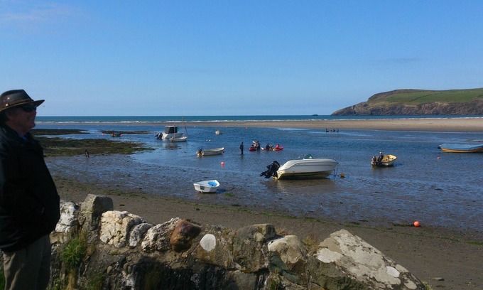 Mynachlogddu House | Escape to the Hills - stay on a tranquil Preseli smallholding