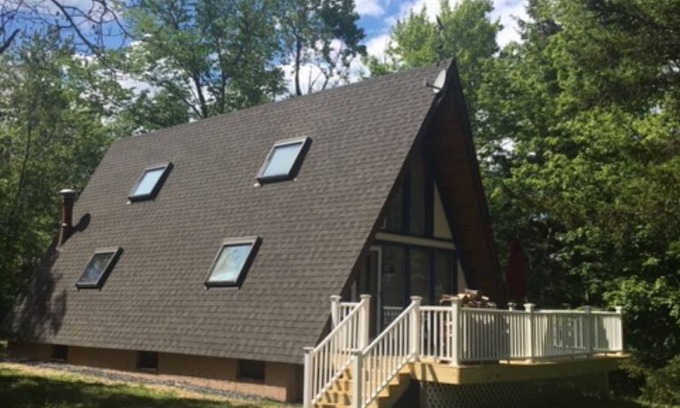 Hunter Ski Chalet | Escape to your cozy A FRAME retreat at Hunter Mountain New York