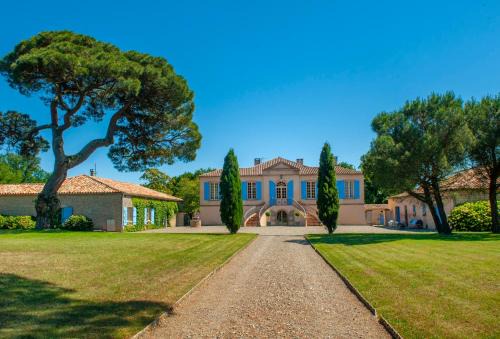 Vigueron Bed & Breakfast | Escudes