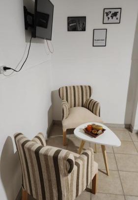 Colonia Catriel Apartment | España385