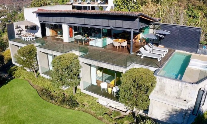 El Santuario House | Espectacular Casa Premiada, Alberca y Vista a Lago