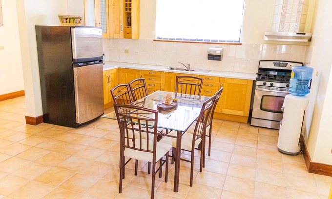 New Amsterdam Bed & Breakfast | Esplanade Estate