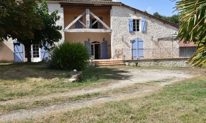 Astaffort House | Estate, pretty farm 180m2 4 bedrooms with shower room, swimming pool, woods and private lake, fishing