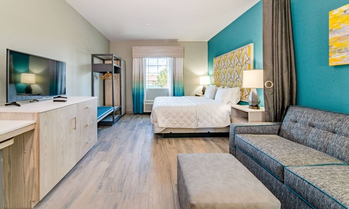 Everglades City Hotel | Everglades Adventures Hotel Suites by Ivey House