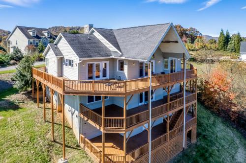 River Ridge House | Everview