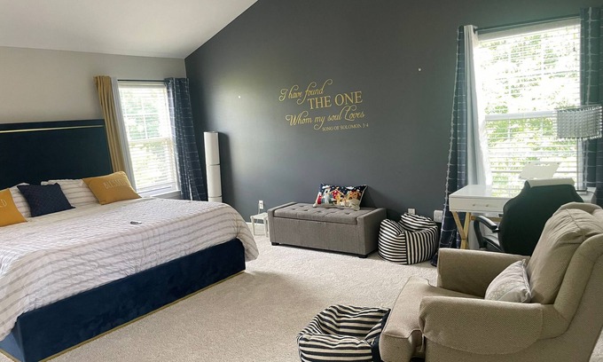 Chesterfield House | Excellent all-ensuite 4-bedroom home