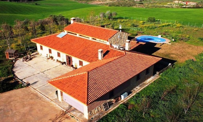 Merida House | Excepcional Casa con vistas espectaculares del Lago Romano de Proserpina