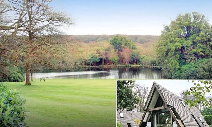 Praze-An-Beeble House | Exceptional 3-bedroom lodge on spacious country estate. Free gym, pool & more.