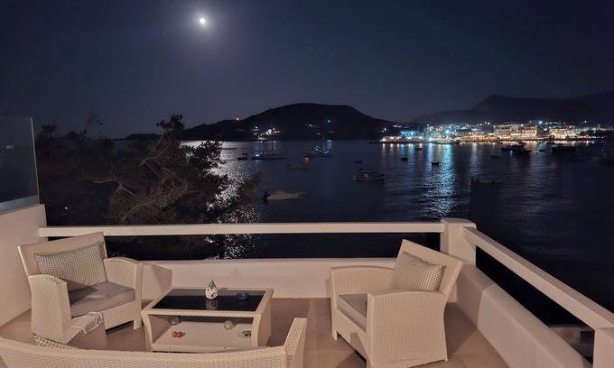 Apollonia Villa | Exceptional Residence 80m2,overhelming view to sunrise and direct access to sea
