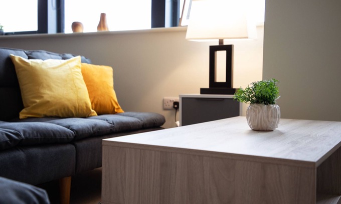 West Bromwich Apartment | Exclusive 2 Bedrooms Apartments with Parking Spot