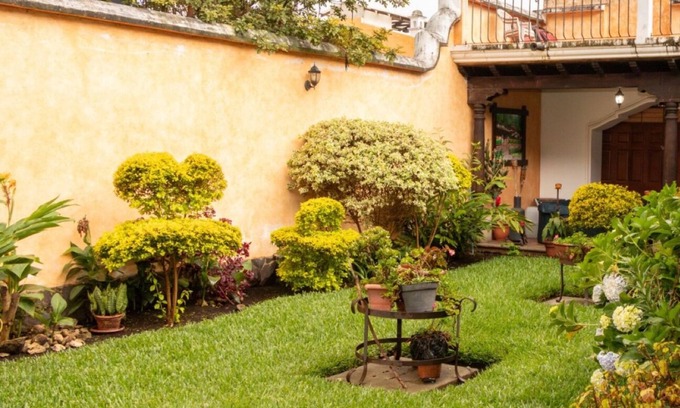 Jocotenango House | Exclusive and Colonial Condominium, Private Jacuzzi, Terrace, Garden