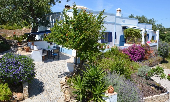 Olhao Apartment | Exclusive apartment in a quiet location with private garden, sea view and boules
