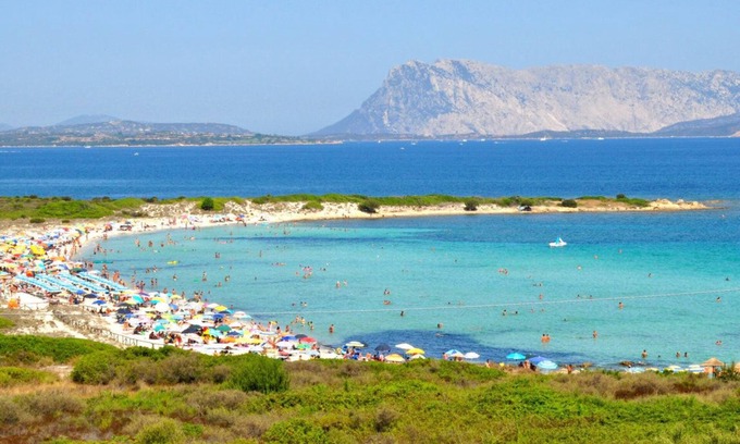 Luddui Apartment | Exclusive apartment in front of the Isuledda beach - Wi-Fi - Sea view