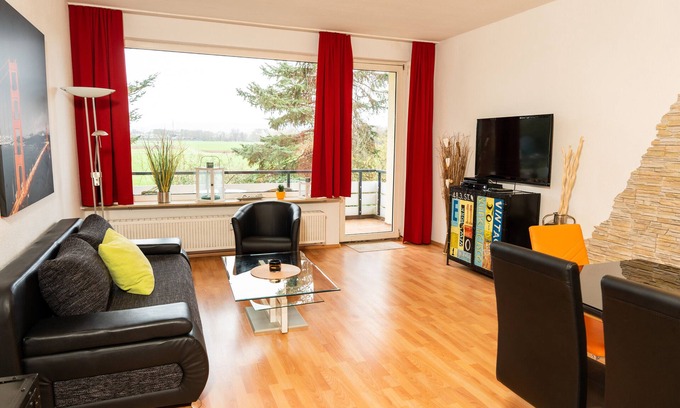 Niestetal Apartment | Exclusive city apartment/near downtown Kassel + DOCUMENTA/Hercules view