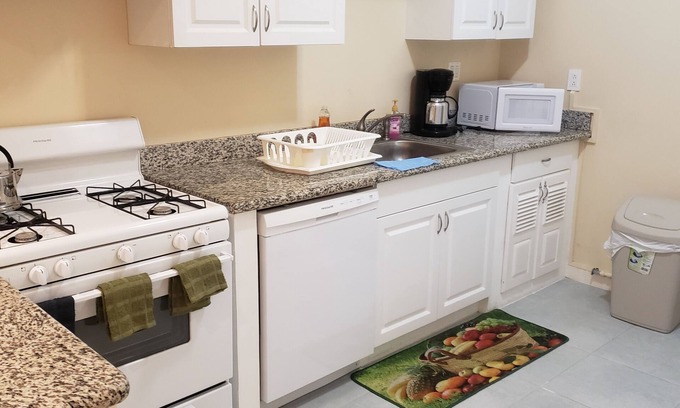 Georgetown Apartment | Exclusive Corporate Condo & Vacation Rental: Premier Gated Community